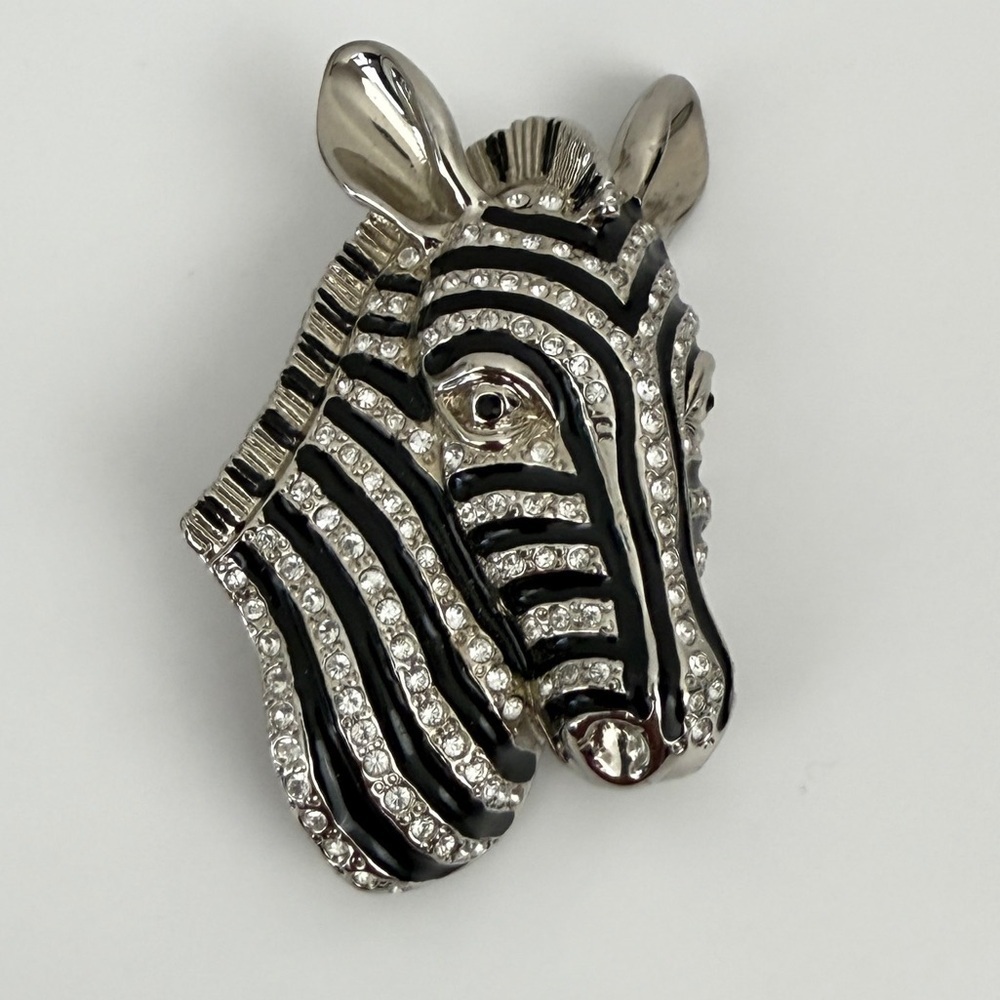 BUTLER Elegant Zebra Brooch in Black and Silver with rhinestones